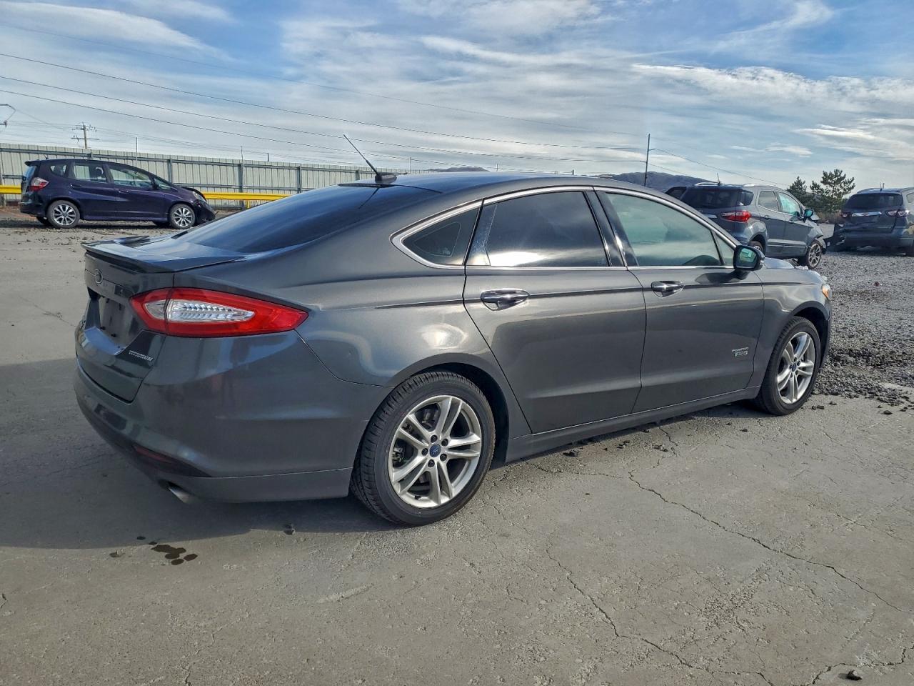 2016 FORD FUSION TITANIUM PHEV photo 3