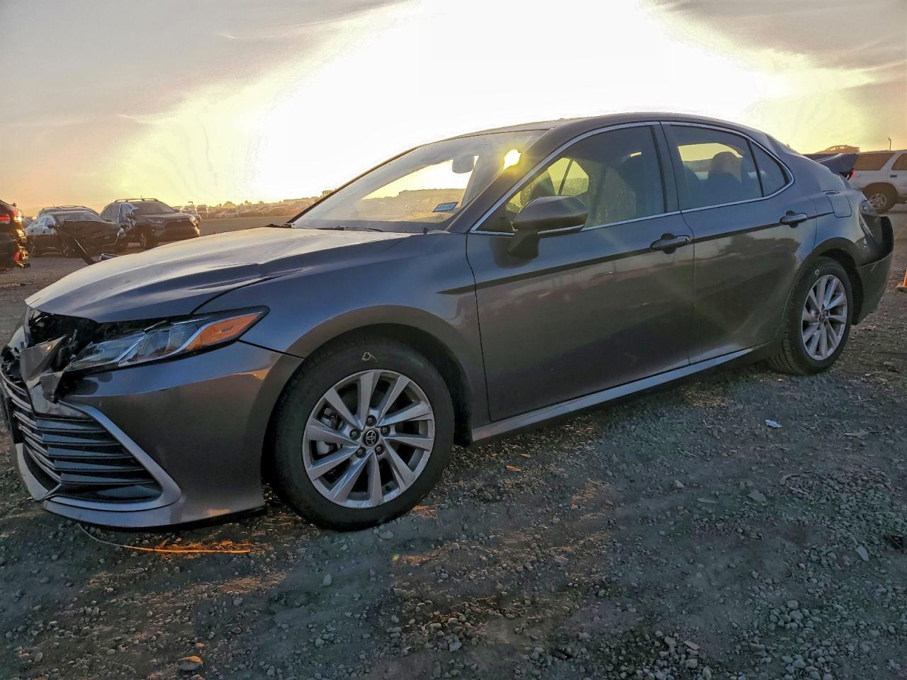 2024 TOYOTA CAMRY
