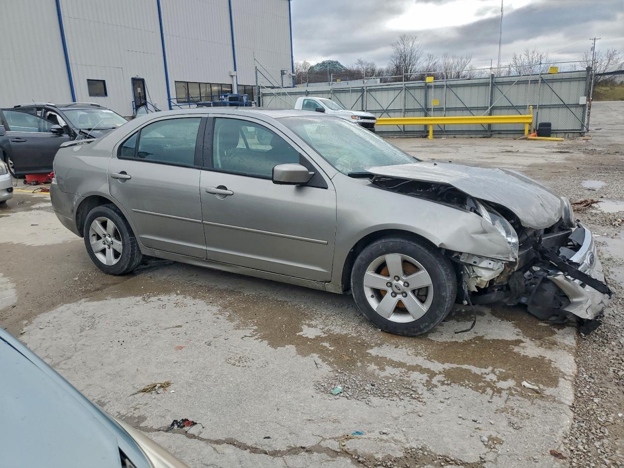 2009 FORD FUSION SE photo 4