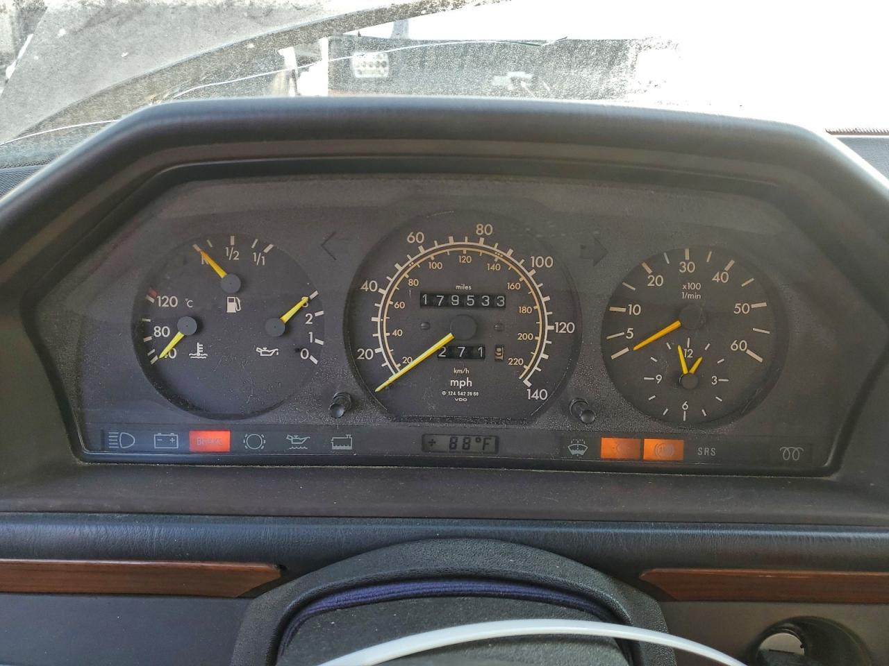 1991 MERCEDES-BENZ 300 D photo 9