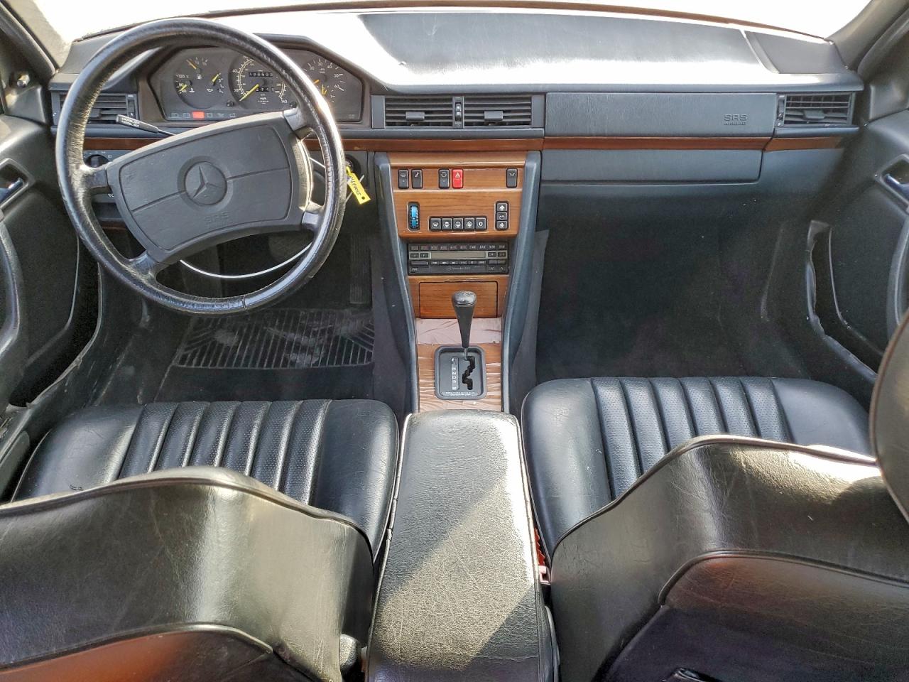 1991 MERCEDES-BENZ 300 D photo 8