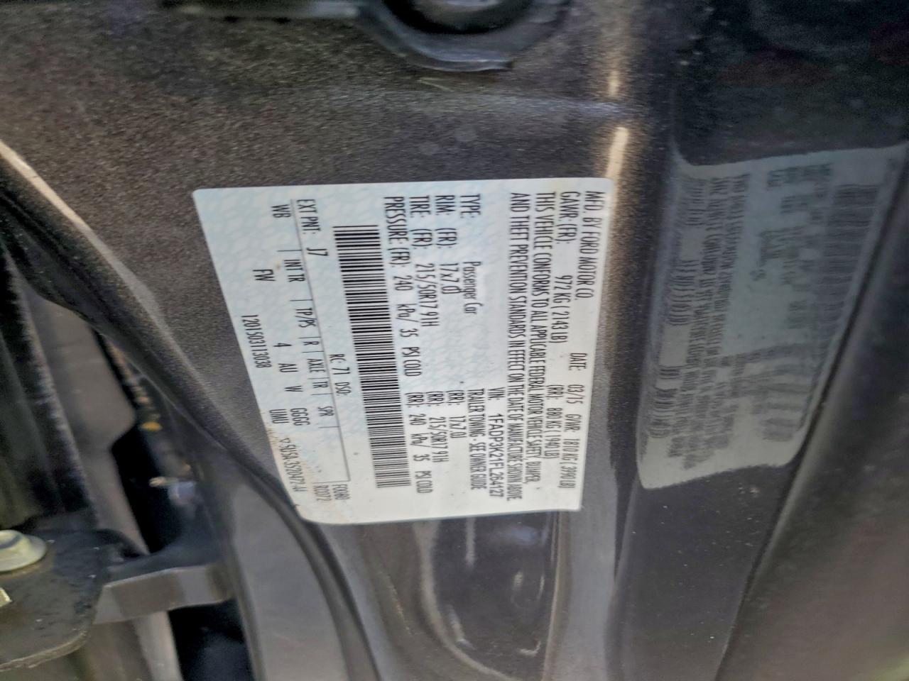 2015 FORD FOCUS SE photo 12