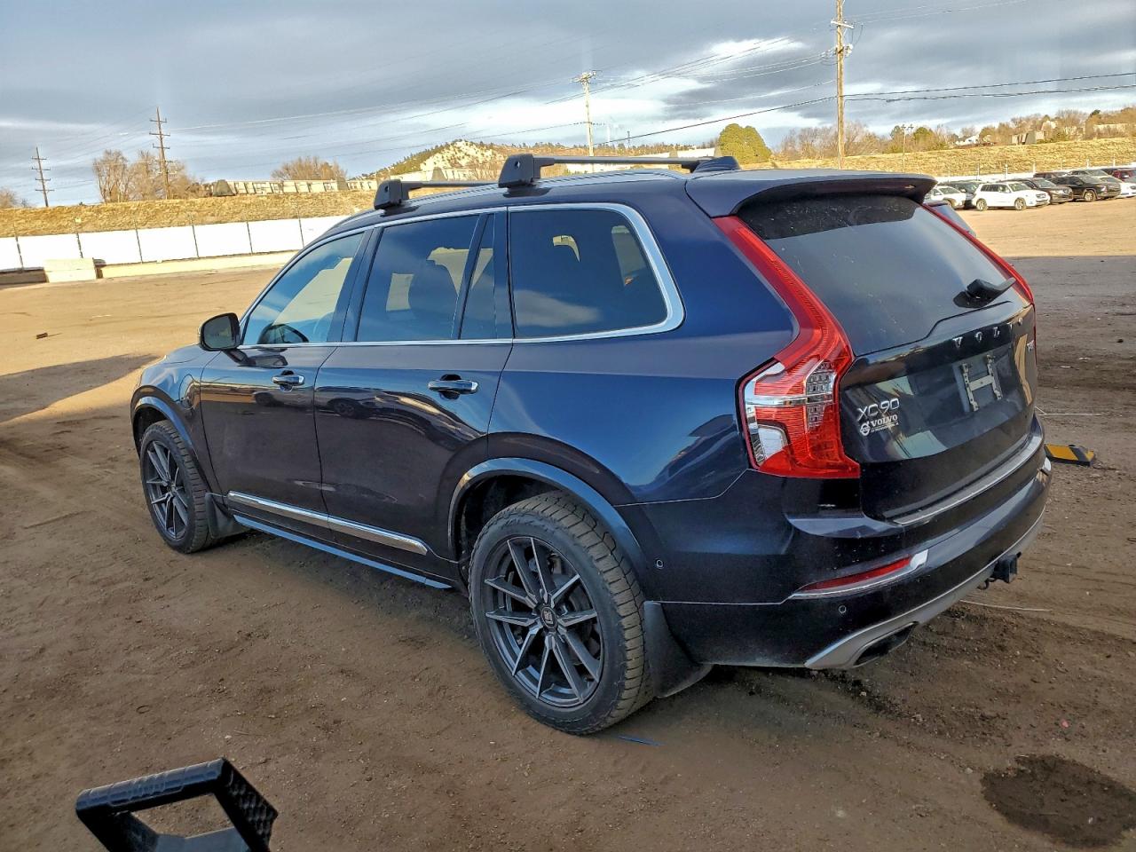 2017 VOLVO XC90 T8 photo 2