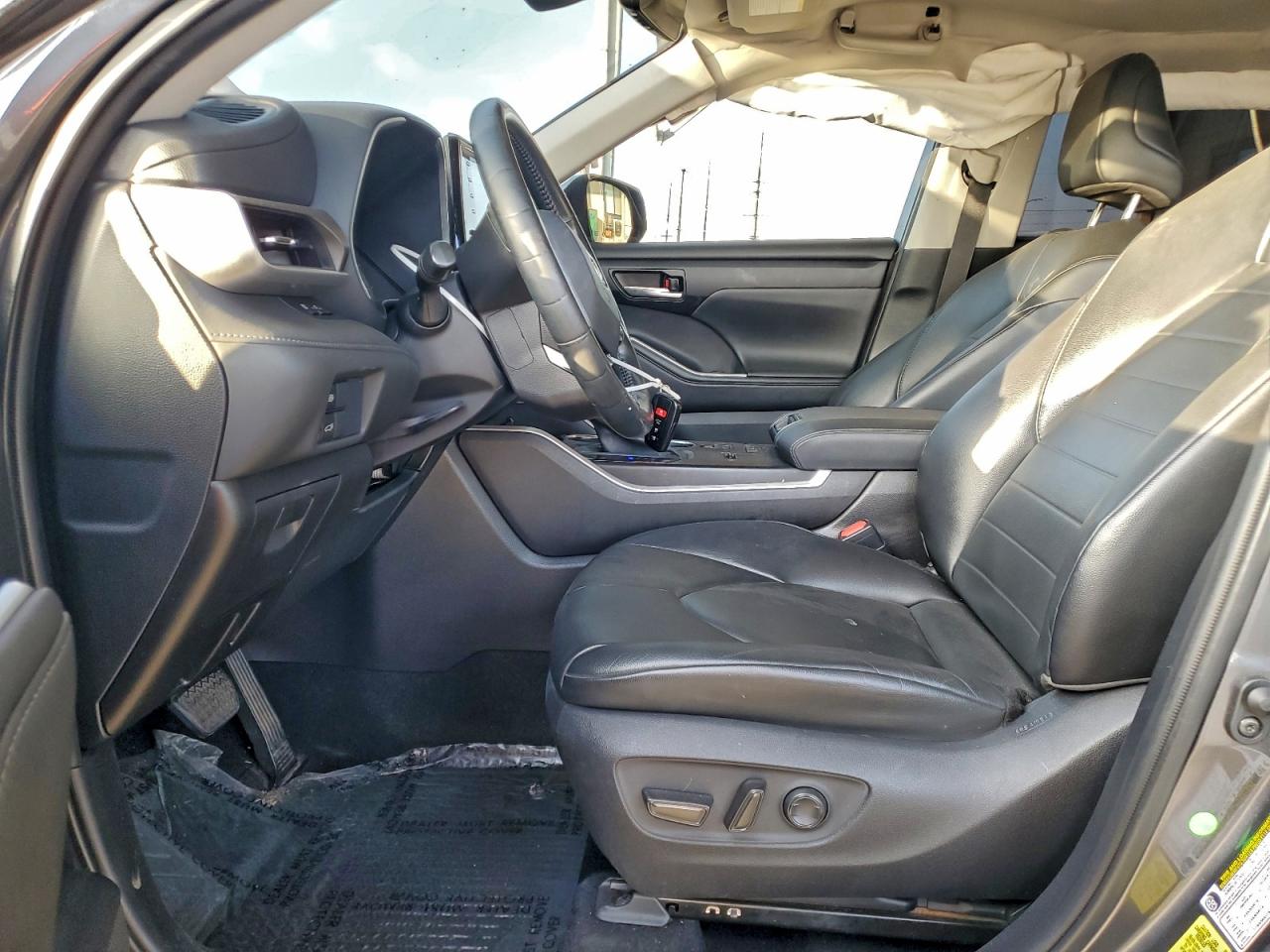 2020 TOYOTA HIGHLANDER HYBRID XLE photo 7
