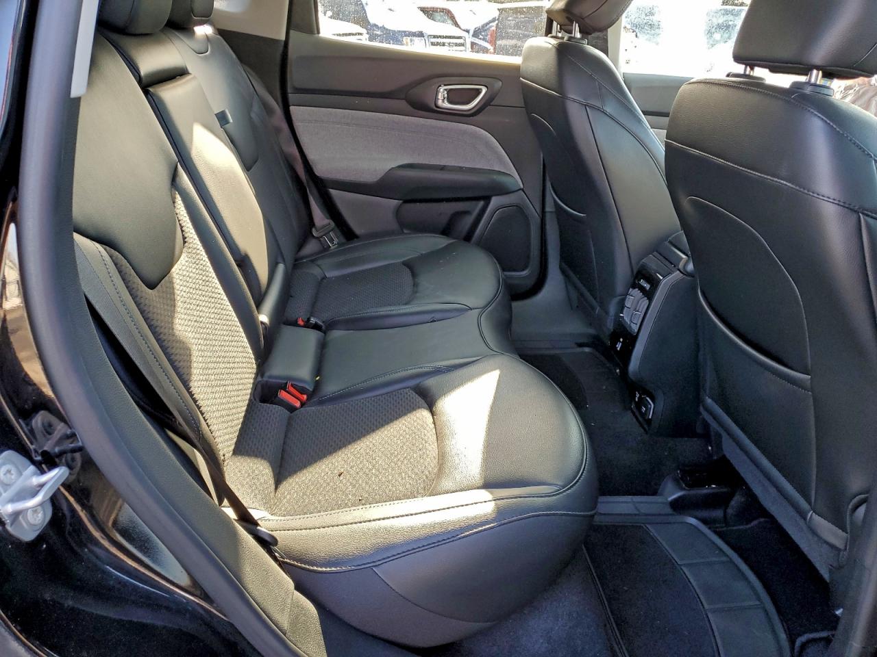 2022 JEEP COMPASS LATITUDE photo 11