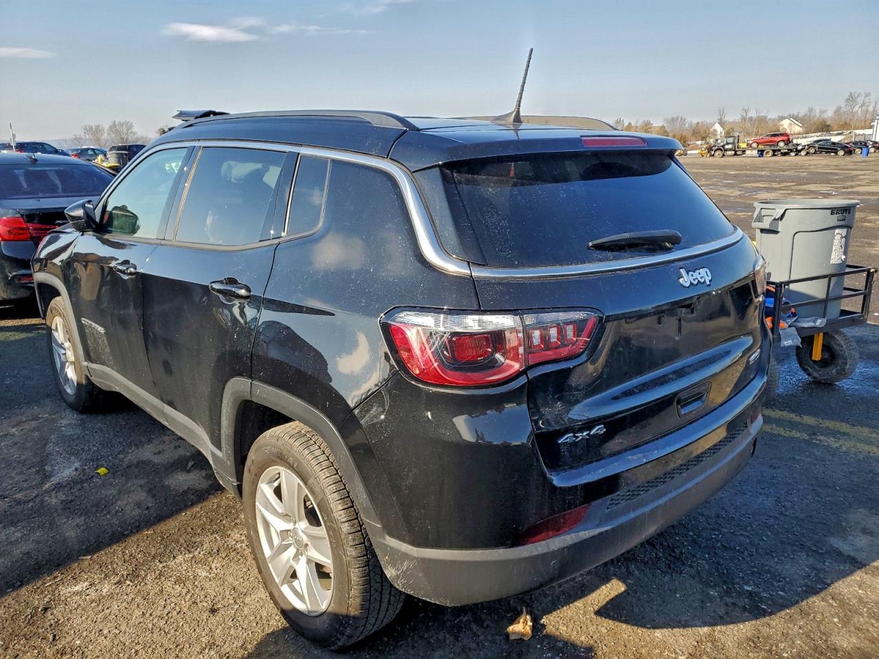 2022 JEEP COMPASS LATITUDE photo 2