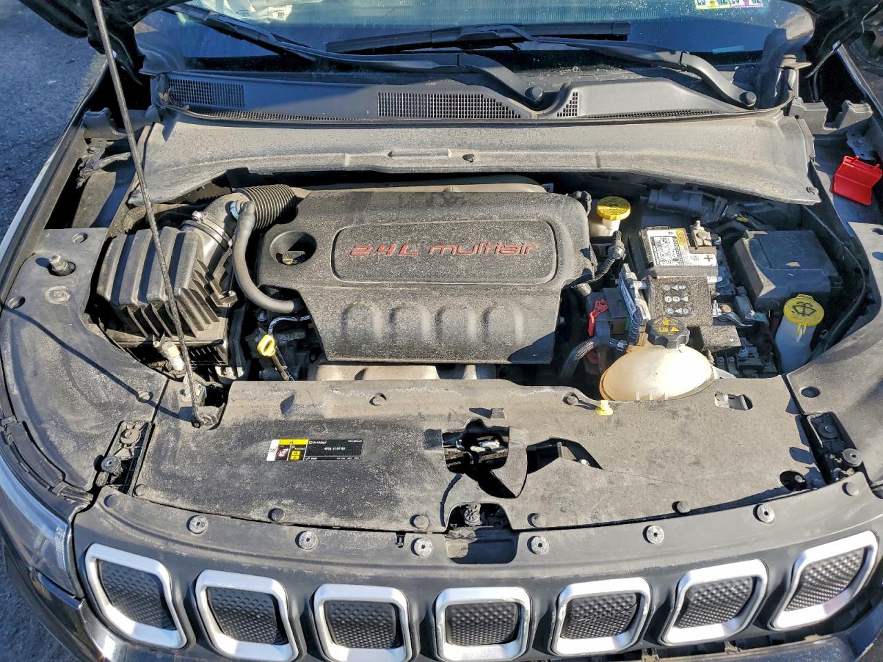 2022 JEEP COMPASS LATITUDE photo 12