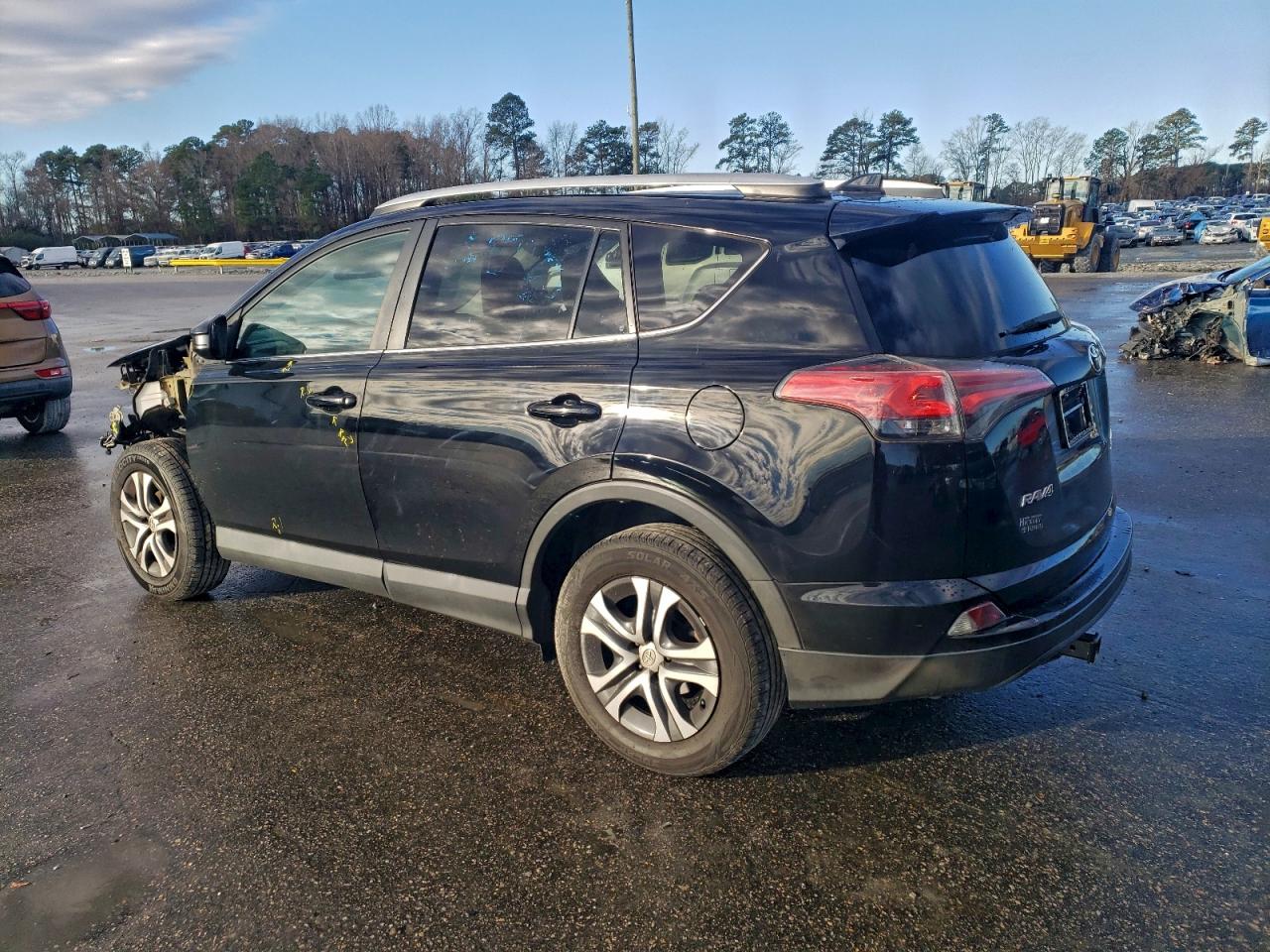 2016 TOYOTA RAV4 LE photo 2