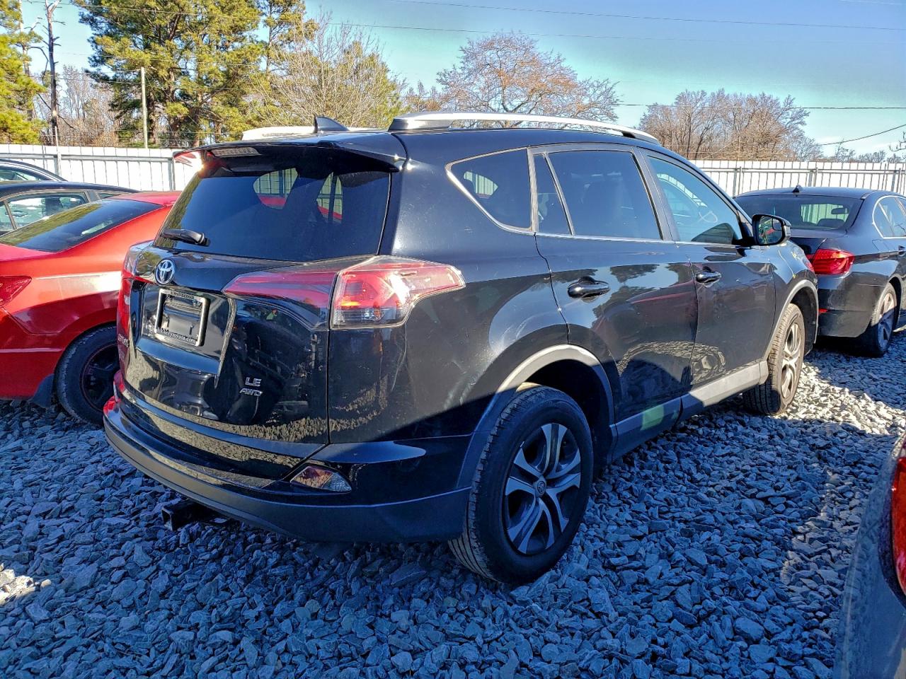 2016 TOYOTA RAV4 LE photo 3