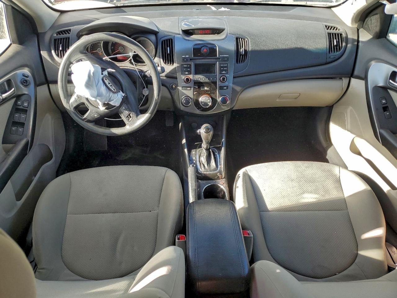 2013 KIA FORTE EX photo 8