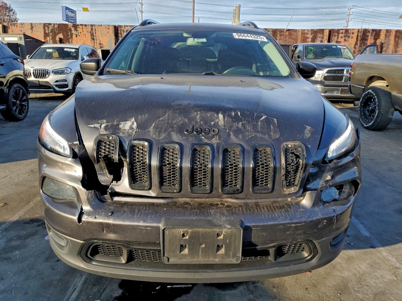 2017 JEEP CHEROKEE SPORT photo 5