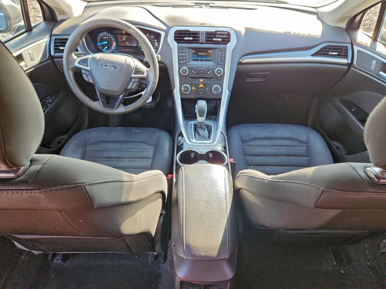 2015 FORD FUSION SE photo 8