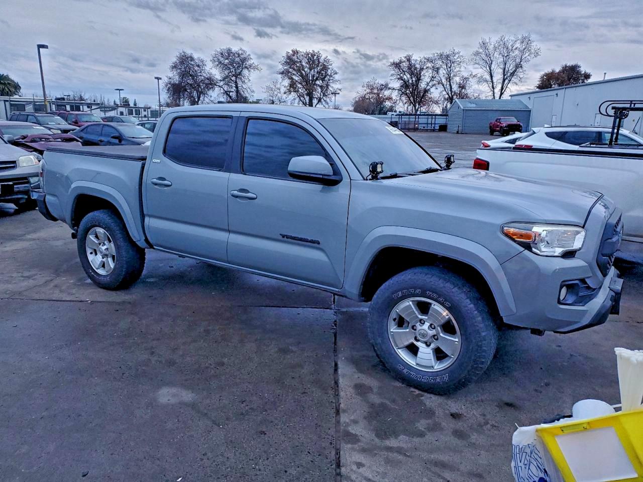 2019 TOYOTA TACOMA DOUBLE CAB photo 4