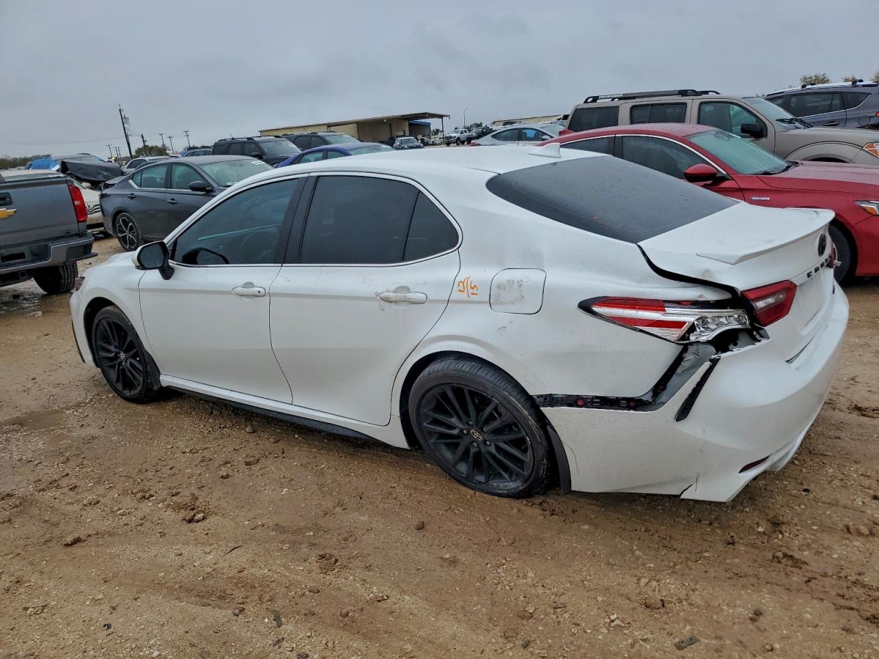 2021 TOYOTA CAMRY XSE photo 2