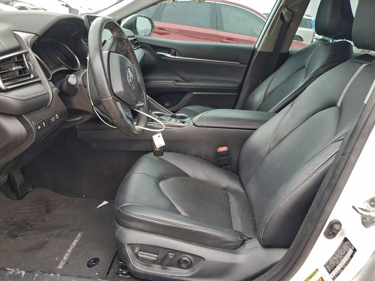 2021 TOYOTA CAMRY XSE photo 7