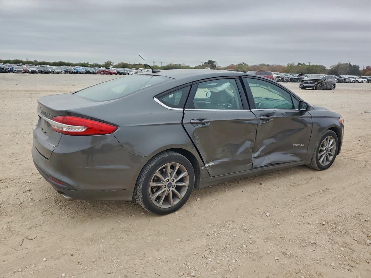 2017 FORD FUSION S HYBRID photo 3