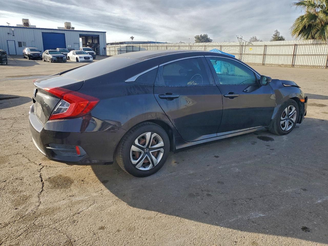 2016 HONDA CIVIC LX photo 3