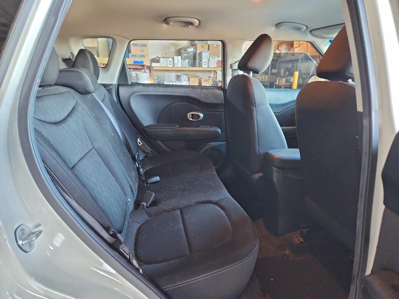 2016 KIA SOUL photo 10