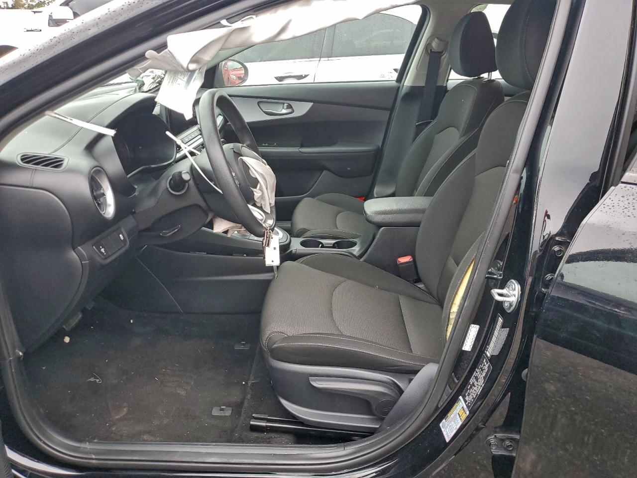 2024 KIA FORTE LX photo 25