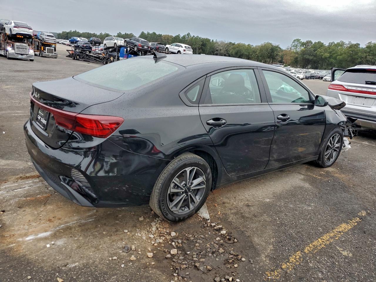2024 KIA FORTE LX photo 9