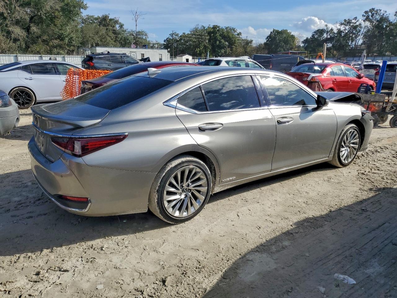 2021 LEXUS ES 300H ULTRA LUXURY photo 5