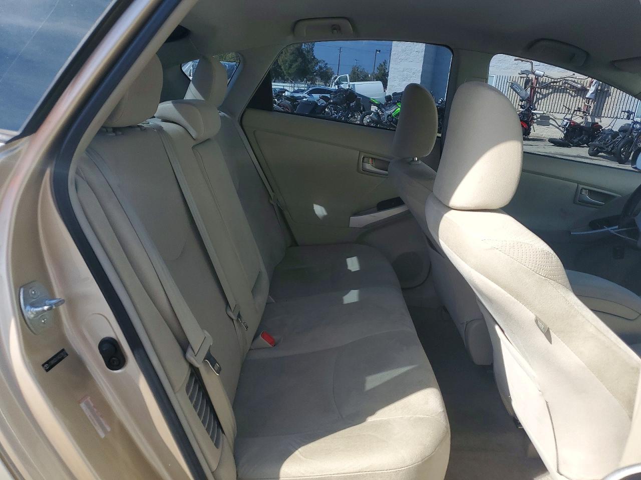 2010 TOYOTA PRIUS photo 10