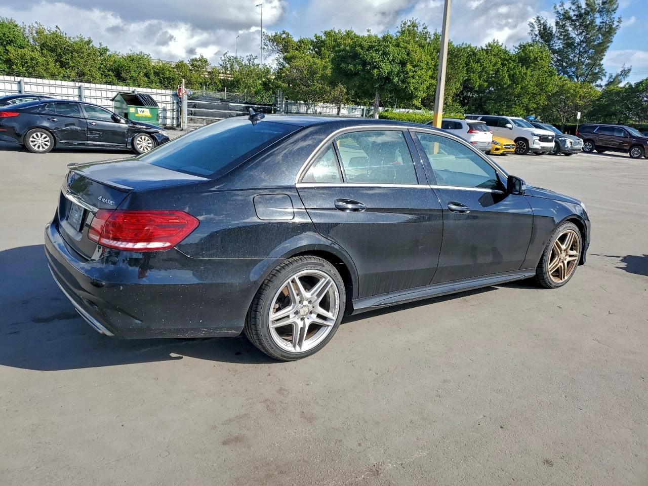 2014 MERCEDES-BENZ E 350 4MATIC photo 3