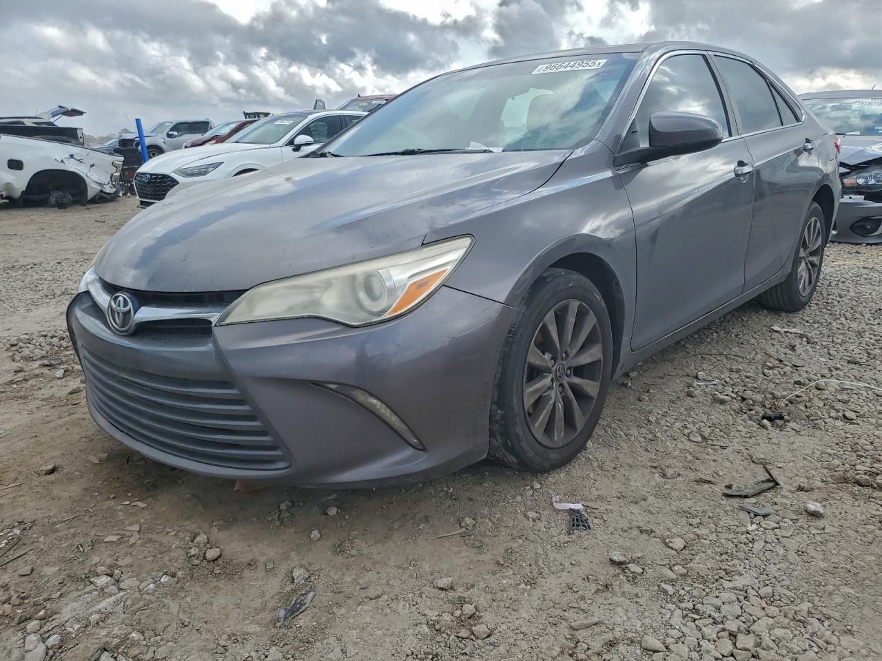2016 TOYOTA CAMRY