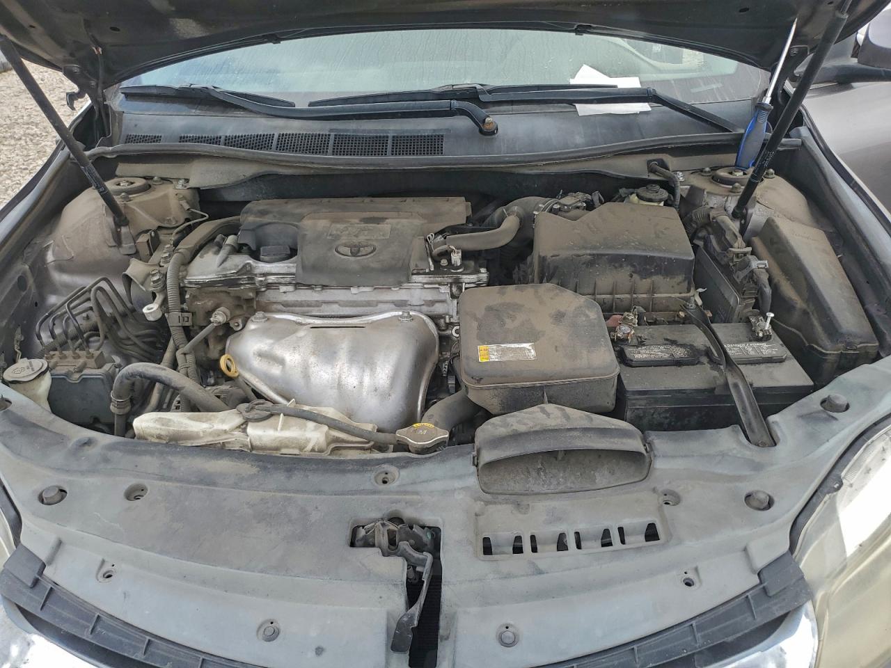 2016 TOYOTA CAMRY LE photo 11