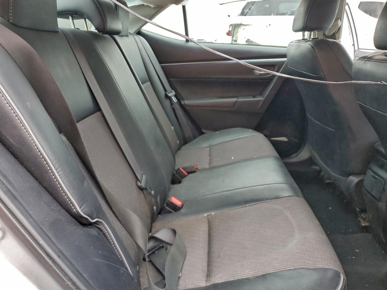 2014 TOYOTA COROLLA L photo 10