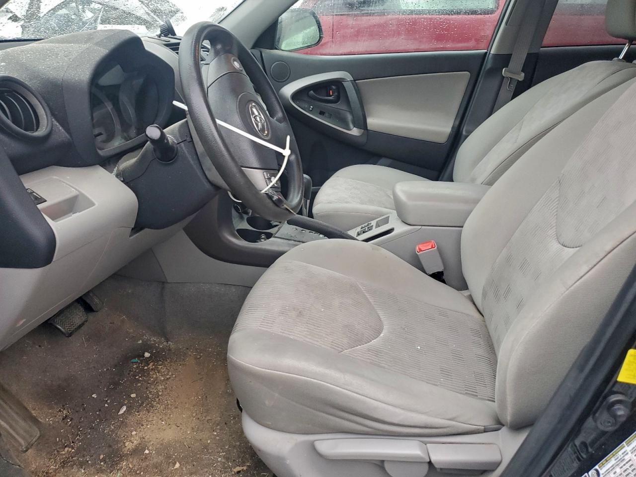2012 TOYOTA RAV4 photo 7