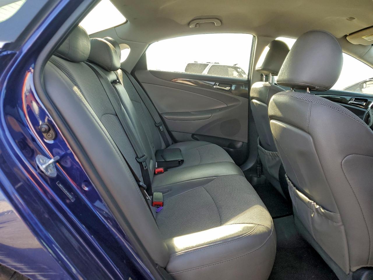 2014 HYUNDAI SONATA SE photo 10