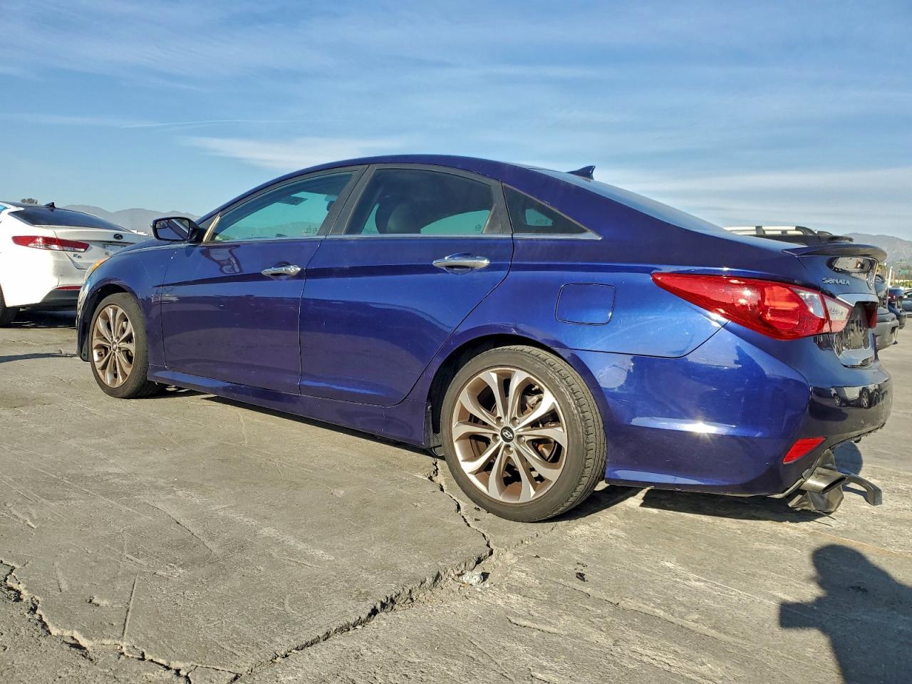 2014 HYUNDAI SONATA SE photo 2