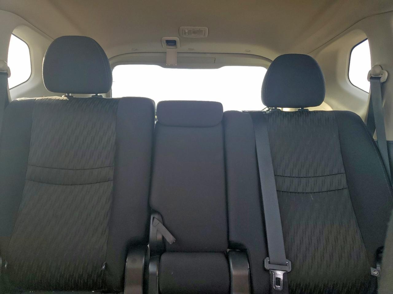 2019 NISSAN ROGUE S photo 10