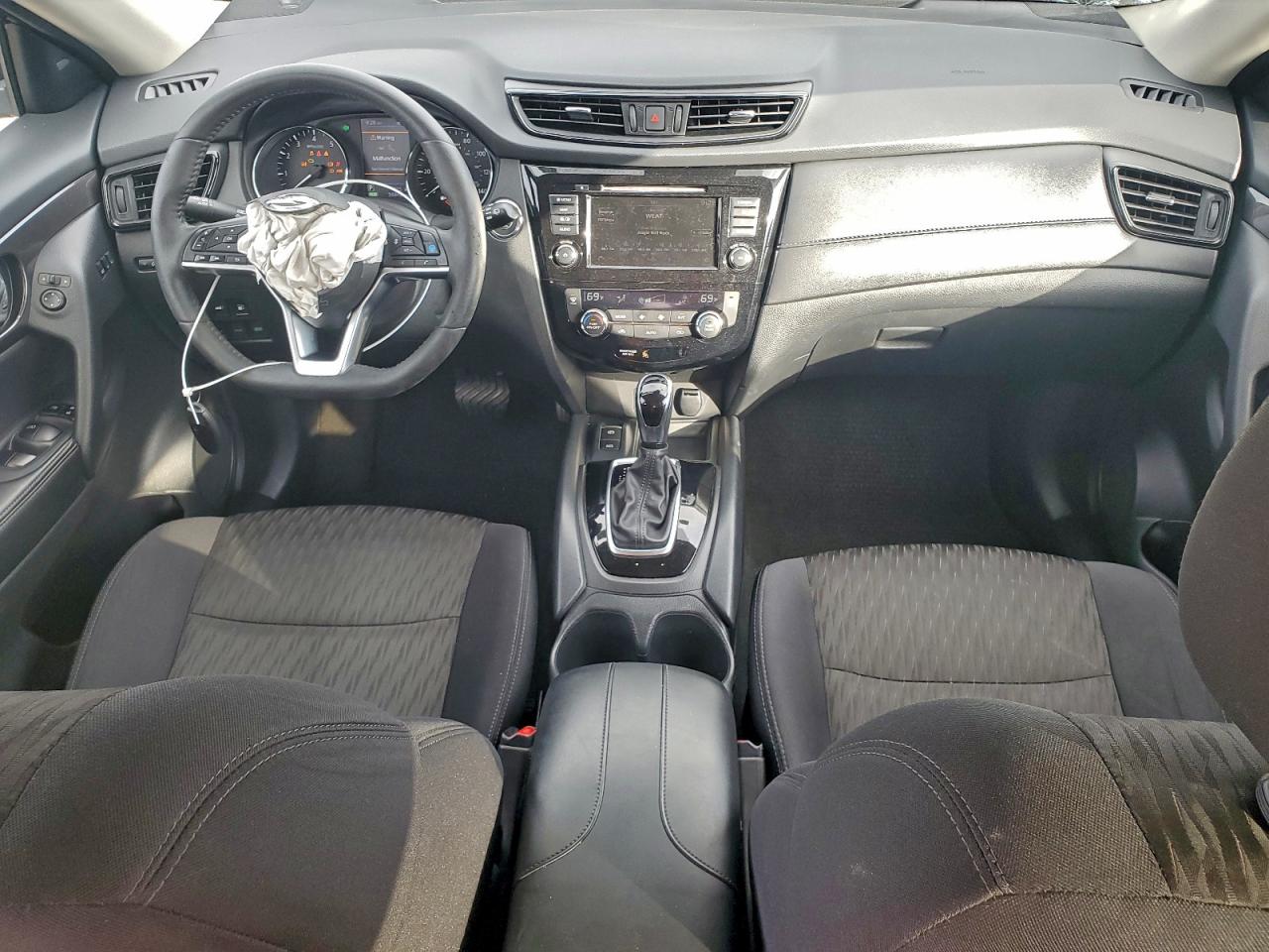 2019 NISSAN ROGUE S photo 8