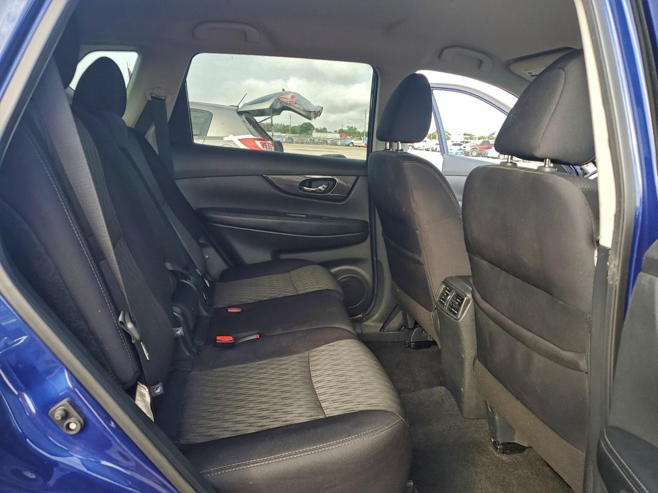 2019 NISSAN ROGUE S photo 11