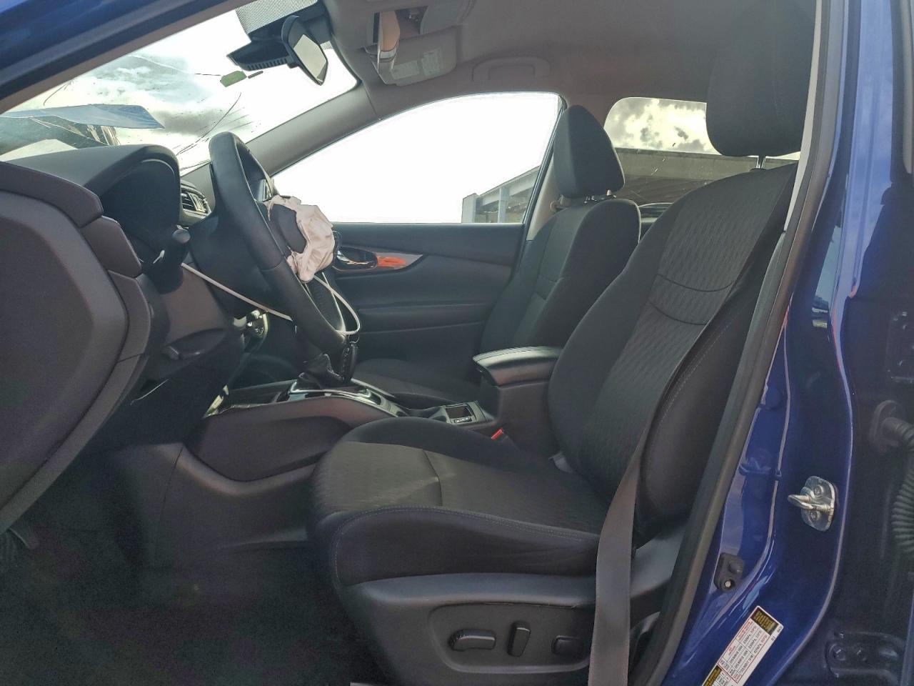 2019 NISSAN ROGUE S photo 7