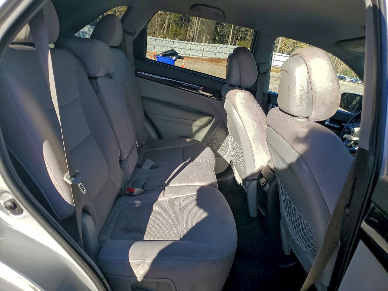 2014 KIA SORENTO LX photo 10