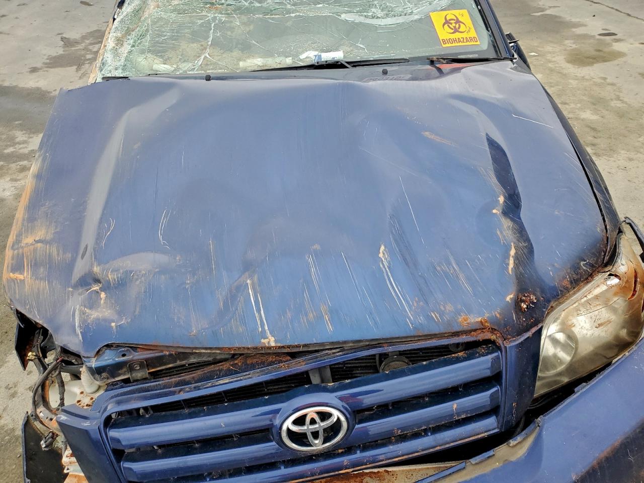 2004 TOYOTA HIGHLANDER LIMITED photo 12