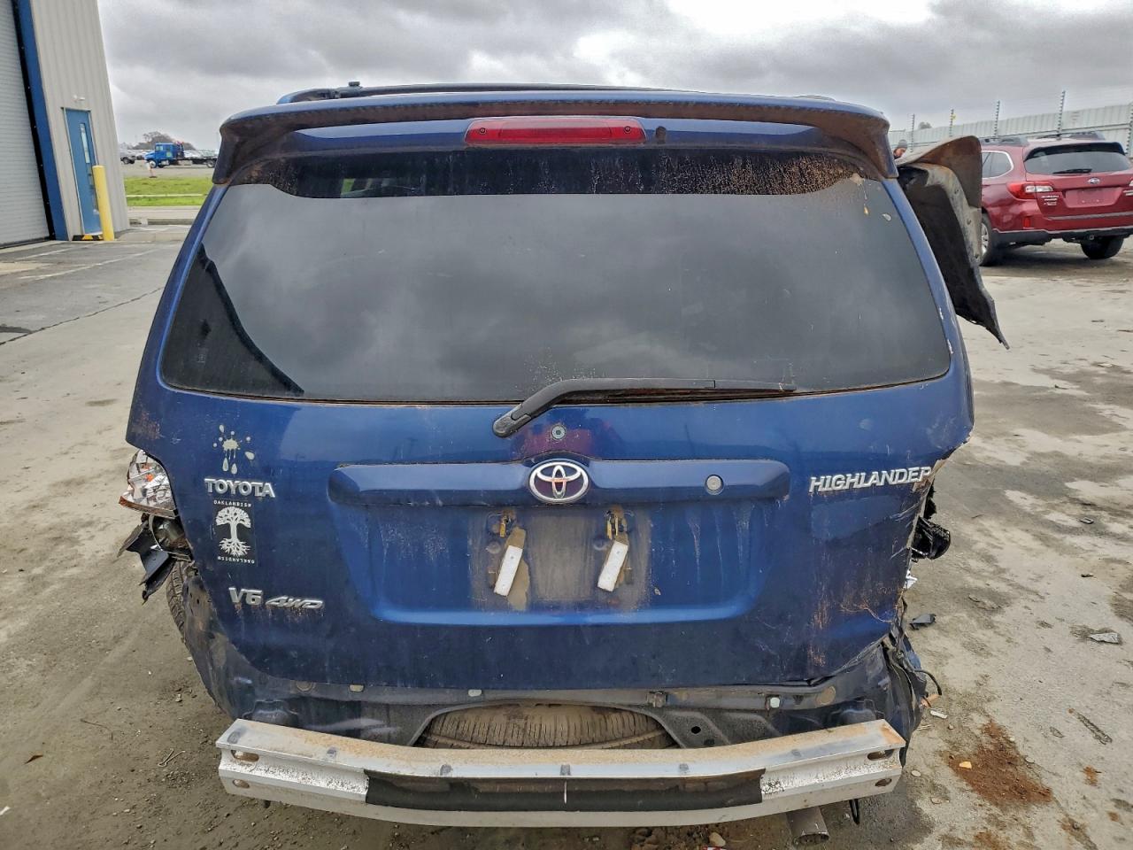 2004 TOYOTA HIGHLANDER LIMITED photo 6