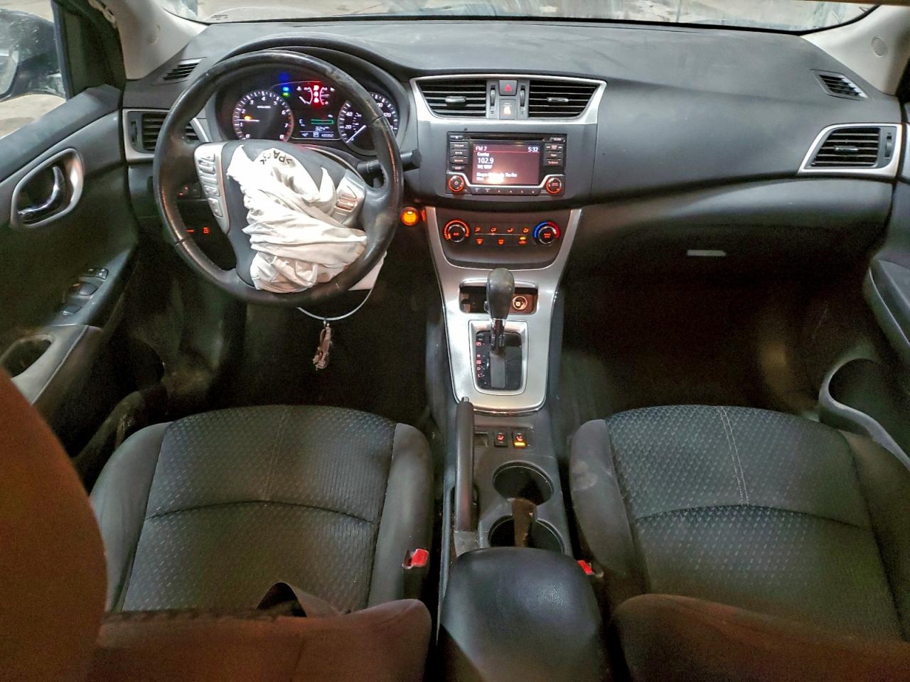 2015 NISSAN SENTRA S photo 8