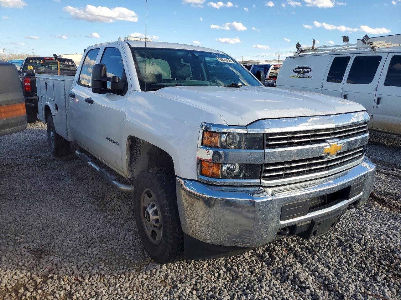 2017 CHEVROLET SILVERADO 2500 UTILITY / SERVICE TRUCK photo 4