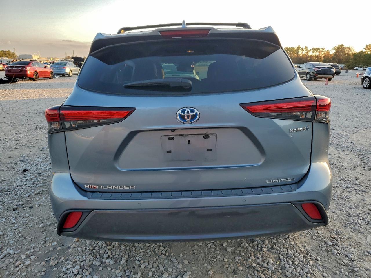 2023 TOYOTA HIGHLANDER HYBRID LIMITED photo 6