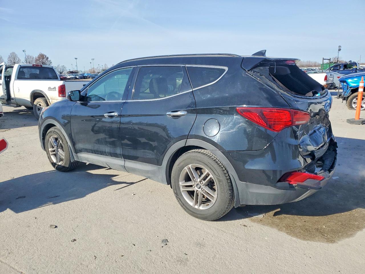 2017 HYUNDAI SANTA FE SPORT photo 2