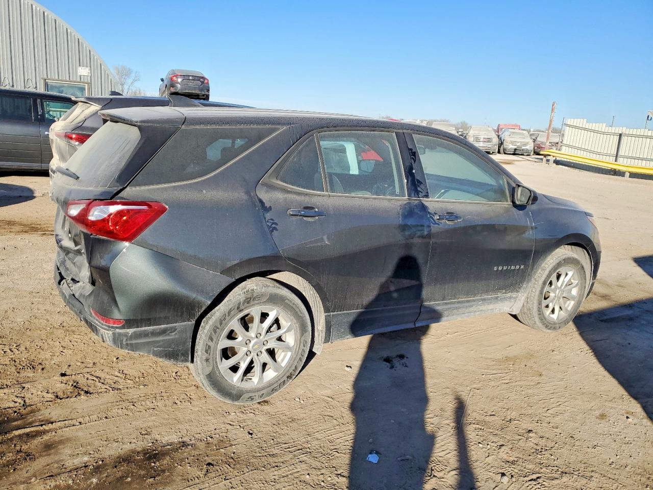 2019 CHEVROLET EQUINOX LS photo 3