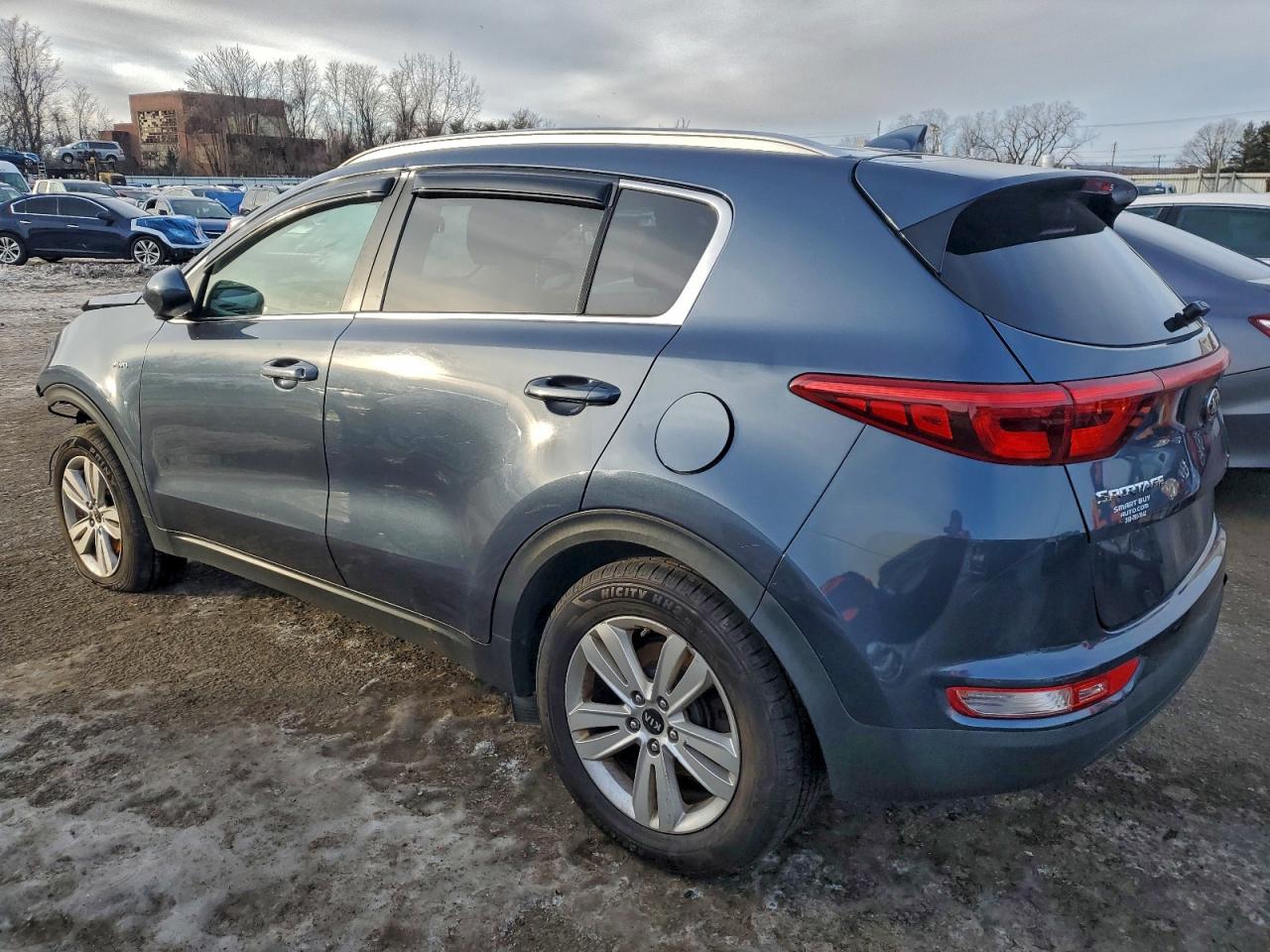 2018 KIA SPORTAGE LX photo 2