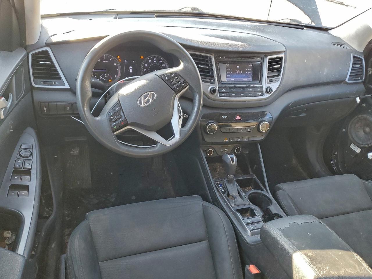 2016 HYUNDAI TUCSON SE photo 8