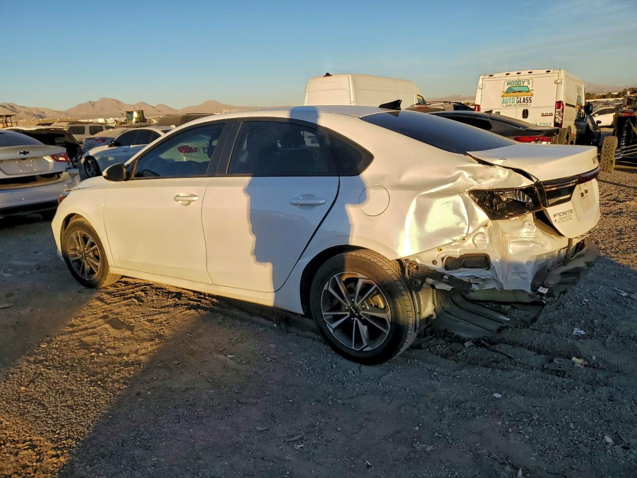2024 KIA FORTE LX photo 2