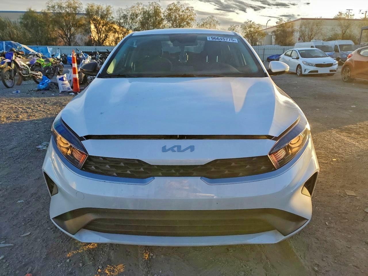 2024 KIA FORTE LX photo 5