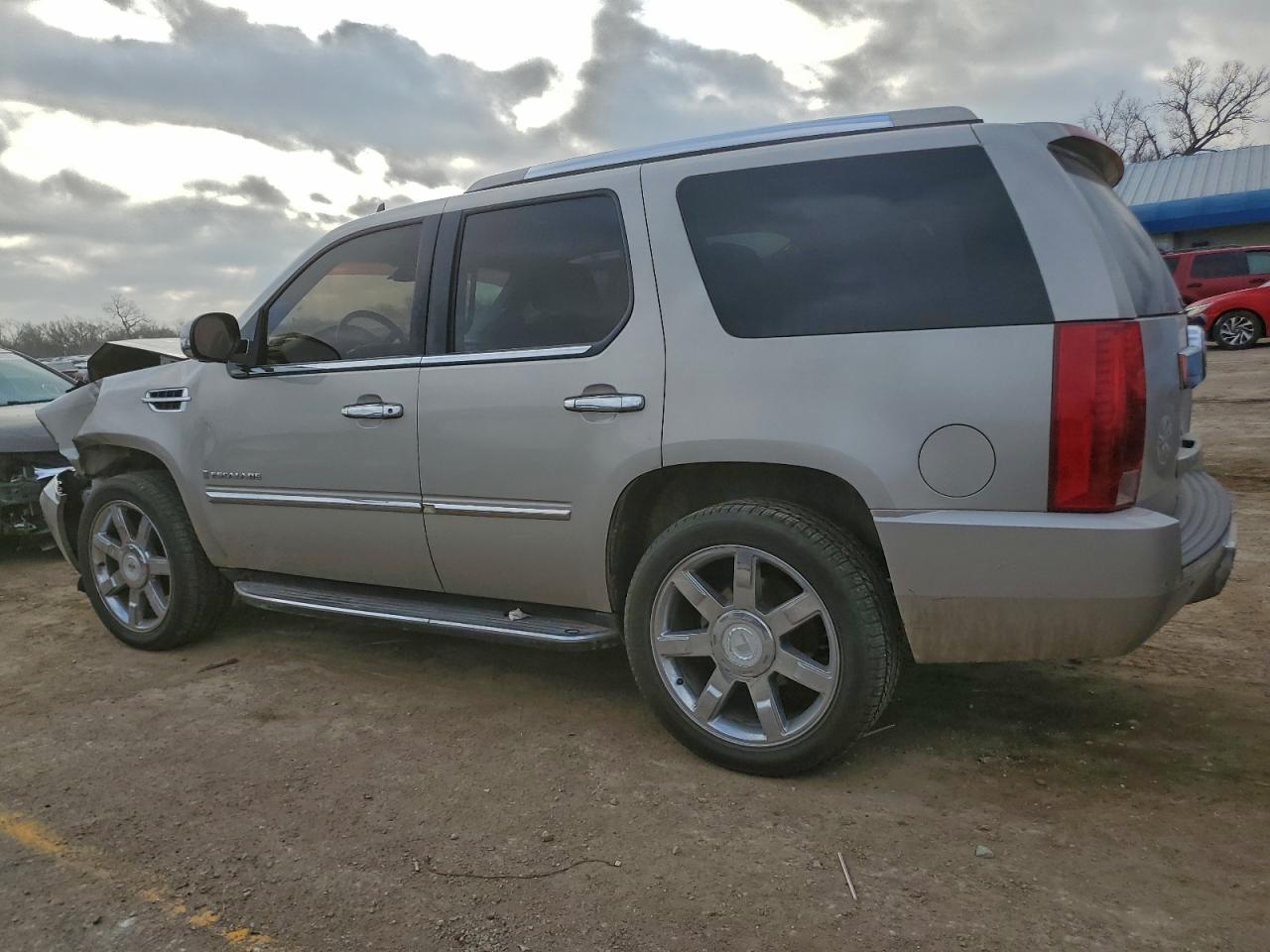 2007 CADILLAC ESCALADE LUXURY photo 2